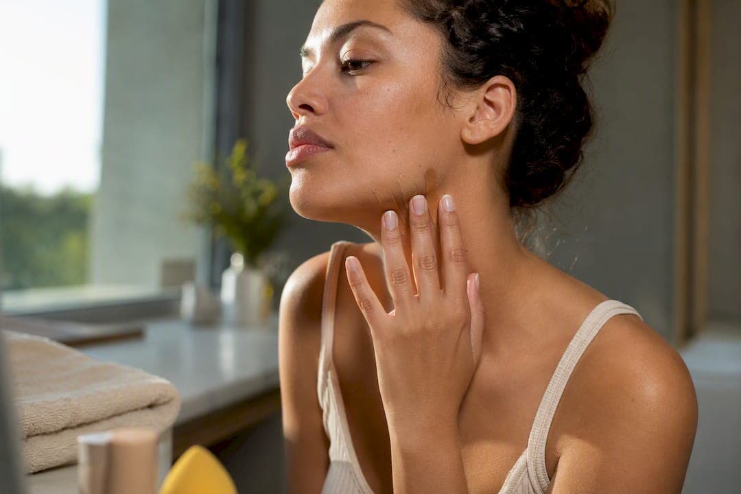 Foundation Shade Matching With Tech and a 20–30 Minute Jawline Test